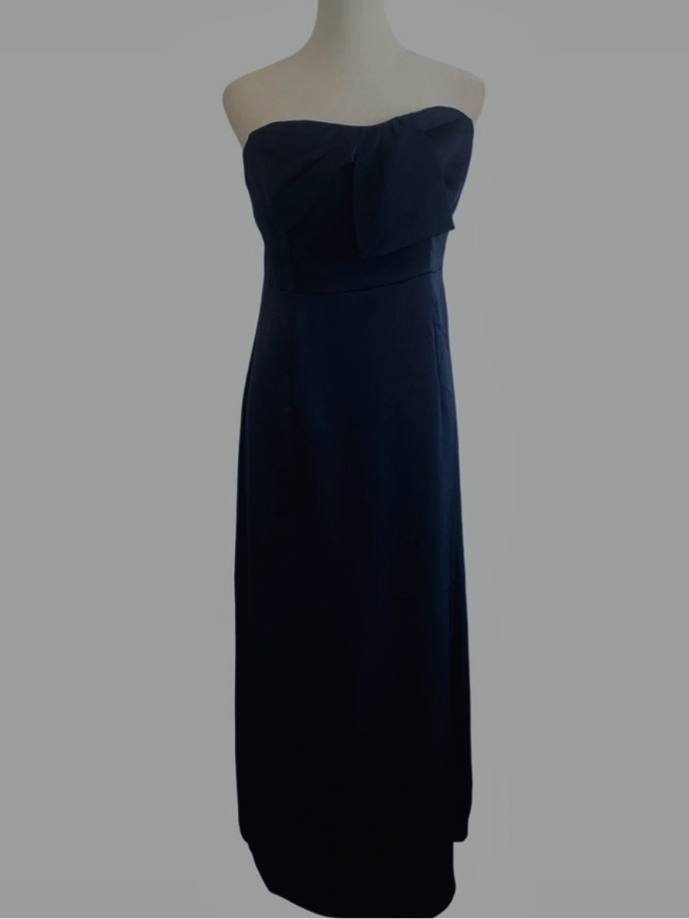Nicole Miller Women Satin Navy blue Strapless Gown for Cocktail Sz 10.
